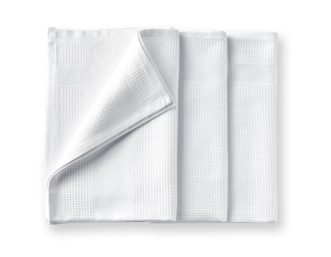 Cloths: Tea towel + white