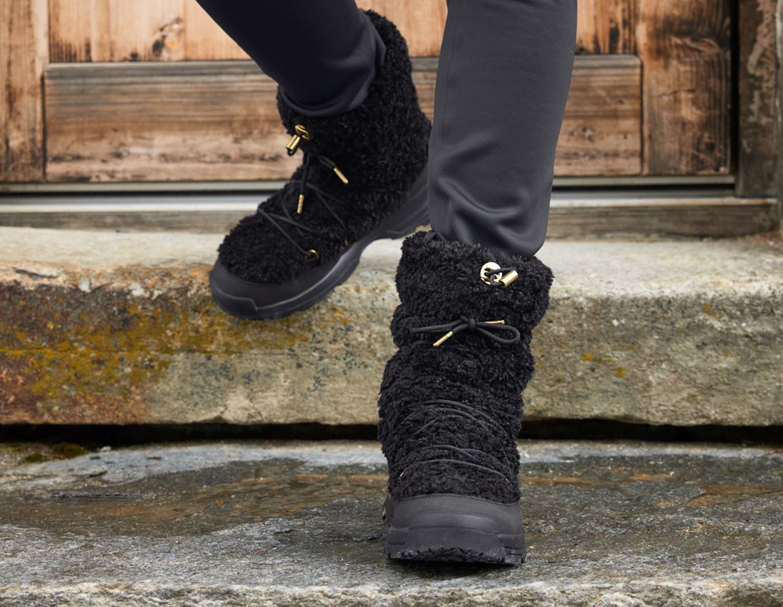 workwear couture: Cozy couture boots + black