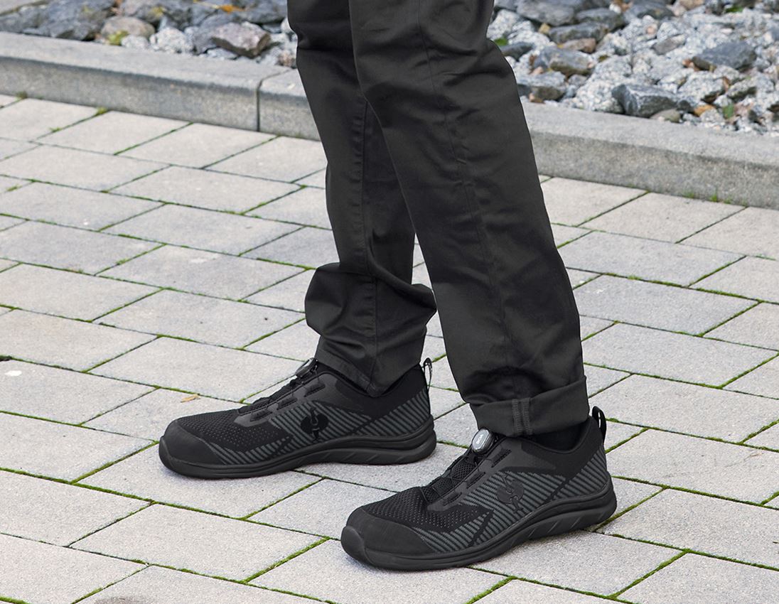 S1: S1 Safety shoes e.s. Tegmen IV low + black/graphite 1