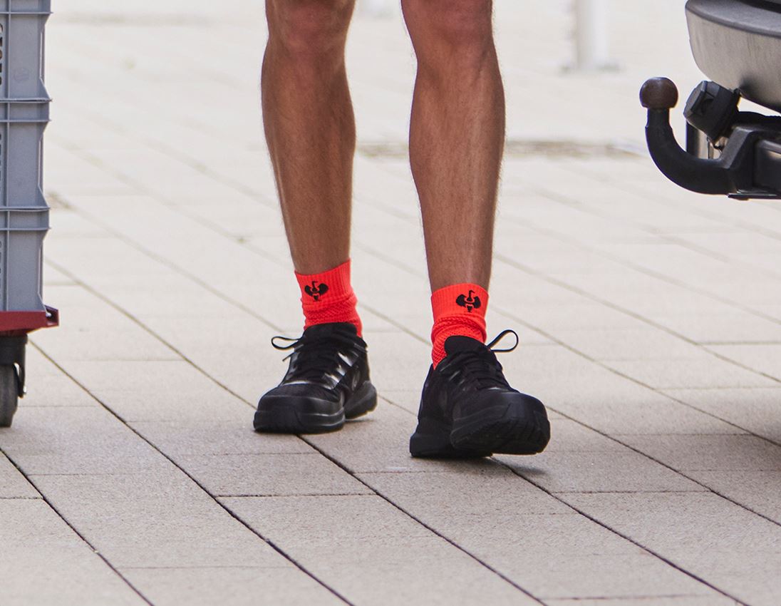Socks: e.s. All-season socks function light/high + high-vis red/black 2