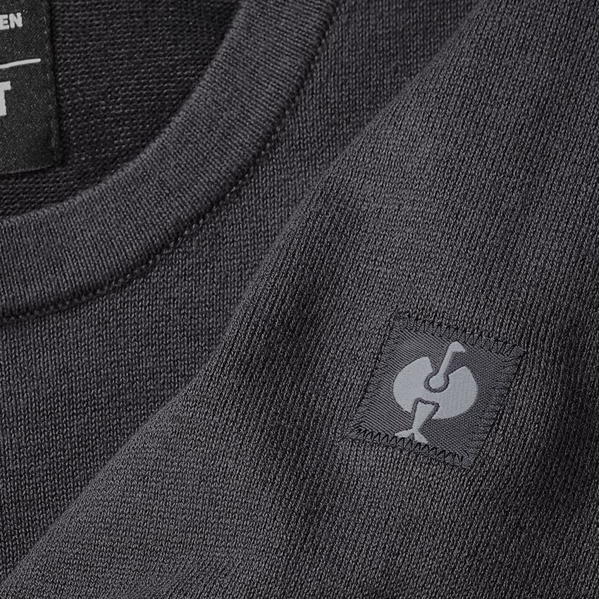 Topics: Knitted pullover e.s.iconic + carbongrey 2