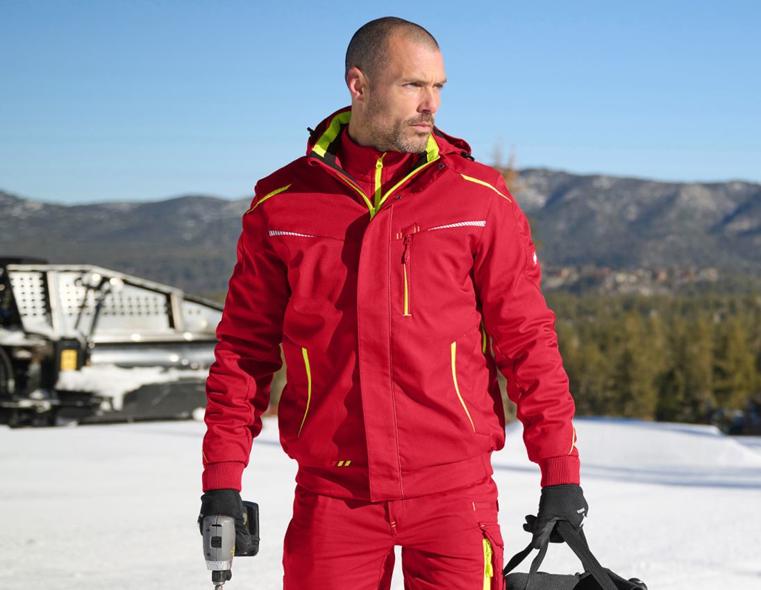 Vestes de travail: Veste softshell d'hiver e.s.motion 2020, hommes + rouge vif/jaune fluo