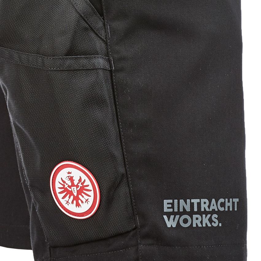 Kollaborationen: Eintracht Work Shorts + black 2