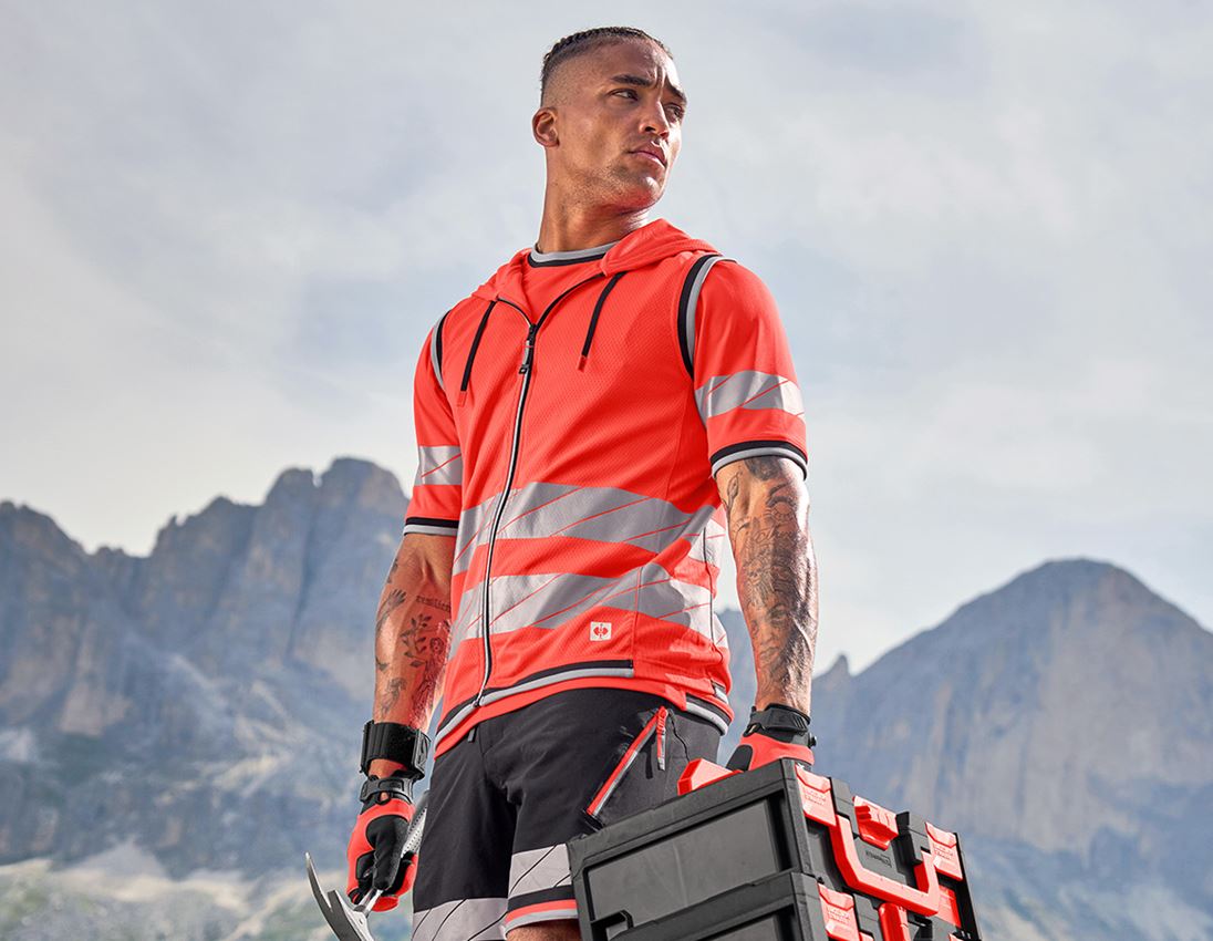 Topics: High-vis functional bodywarmer e.s.ambition + high-vis red/black 6
