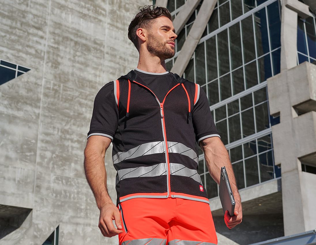 Clothing: Reflex functional bodywarmer e.s.ambition + black/high-vis red 1