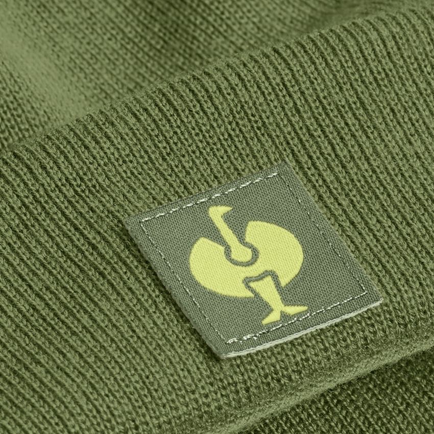 Thèmes: Bonnet tricoté e.s.iconic + vert montagne 2
