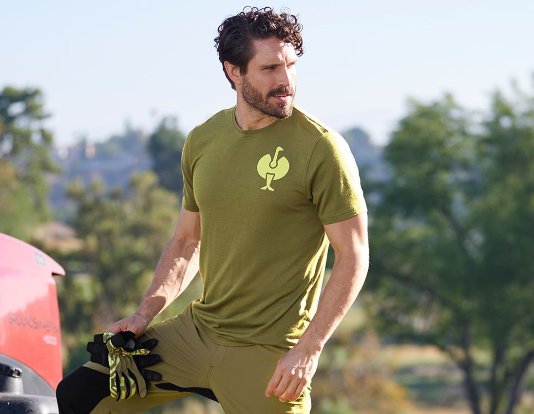 Shirts & Co.: T-Shirt Merino e.s.trail + wacholdergrün/limegrün