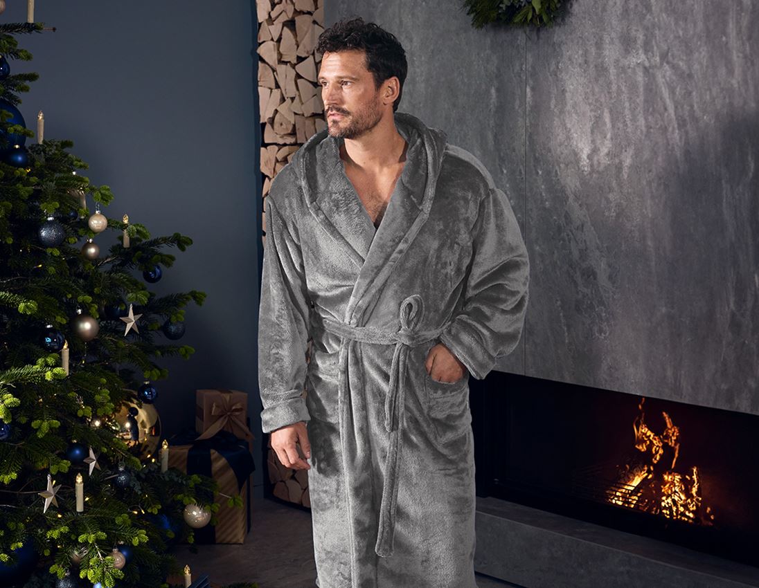 New Products: e.s. Bathrobe + basaltgrey 1