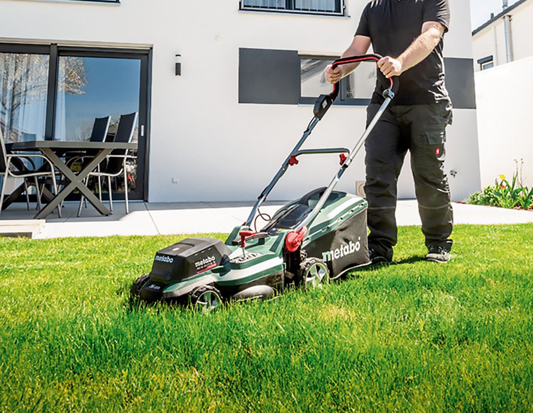 Electrical tools: Metabo 2x 18.0 V cordless lawnmower 1