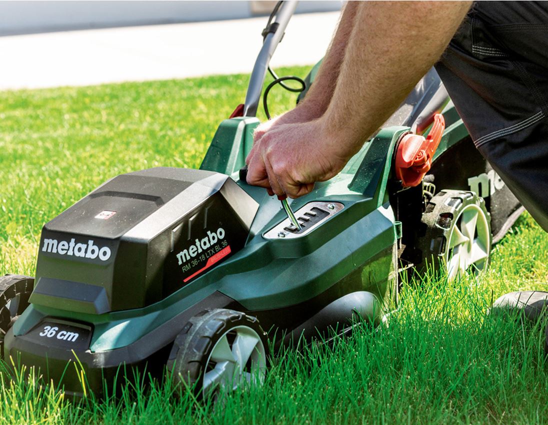 Electrical tools: Metabo 2x 18.0 V cordless lawnmower 2