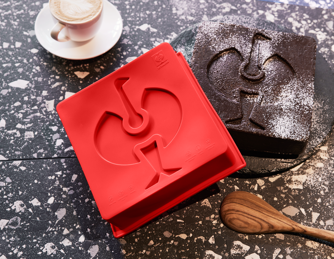 For the little ones: STRAUSS silicone baking tray