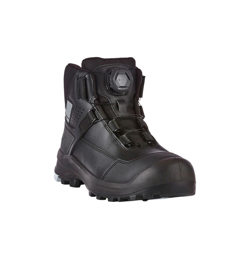 Footwear: S3 Safety boots e.s. Sawato mid + black/silver 3