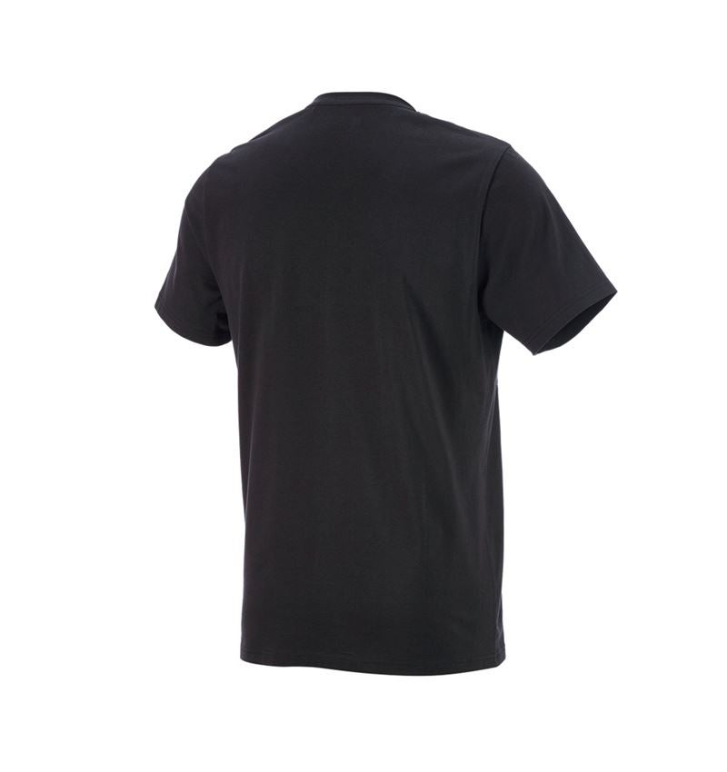 Clothing: e.s. T-shirt strauss works + black/white 3