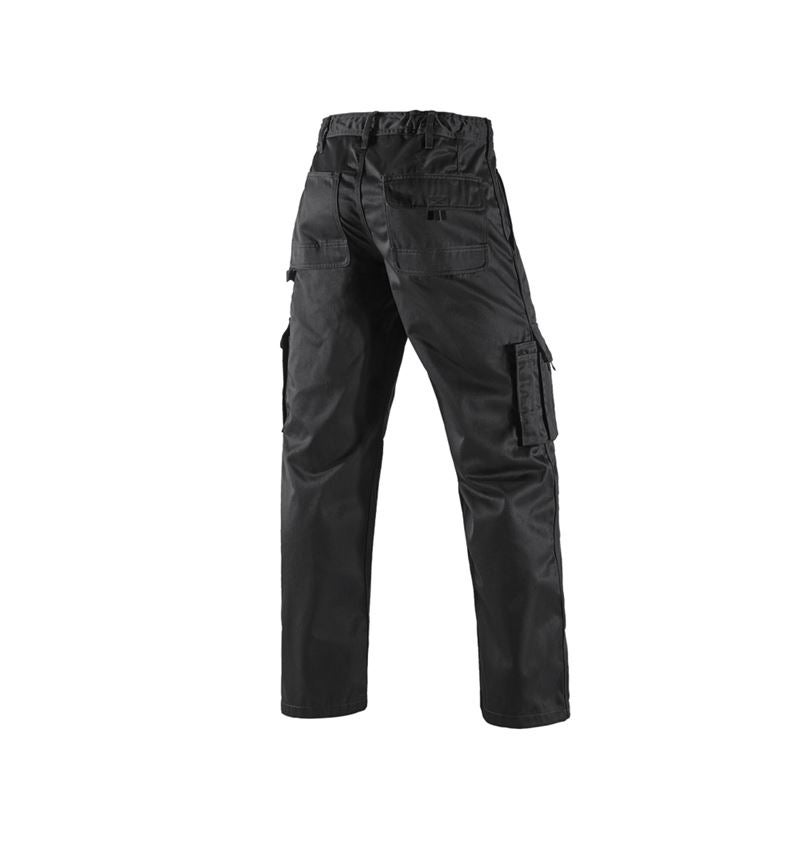 Plumbers / Installers: Cargo trousers + black 2