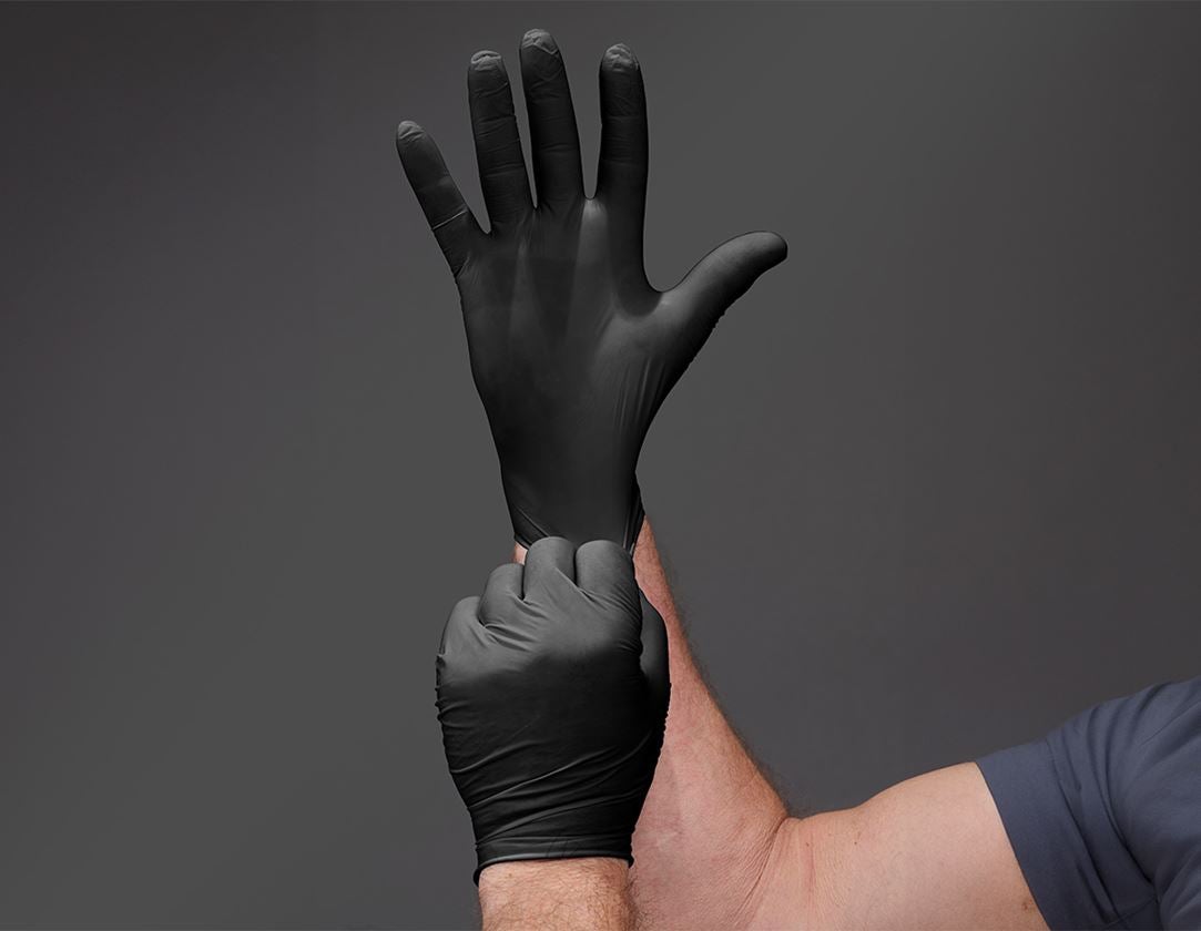 Disposable Gloves: Disposable nitrile gloves, powder-free + black