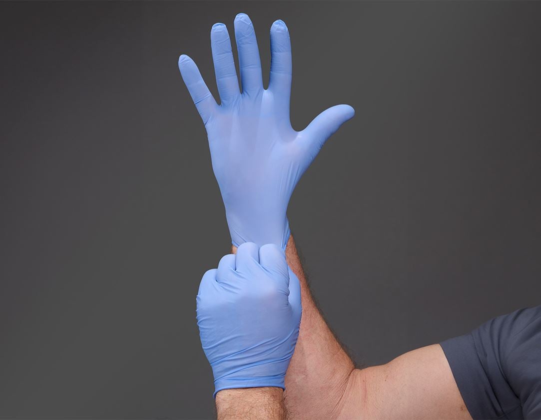 Disposable Gloves: Disposable nitrile gloves, powder-free + blue