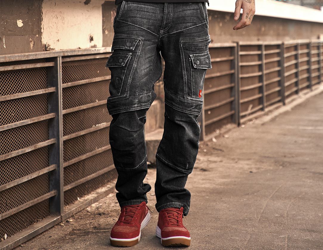 Work Trousers: e.s. Cargo worker jeans POWERdenim + blackwashed