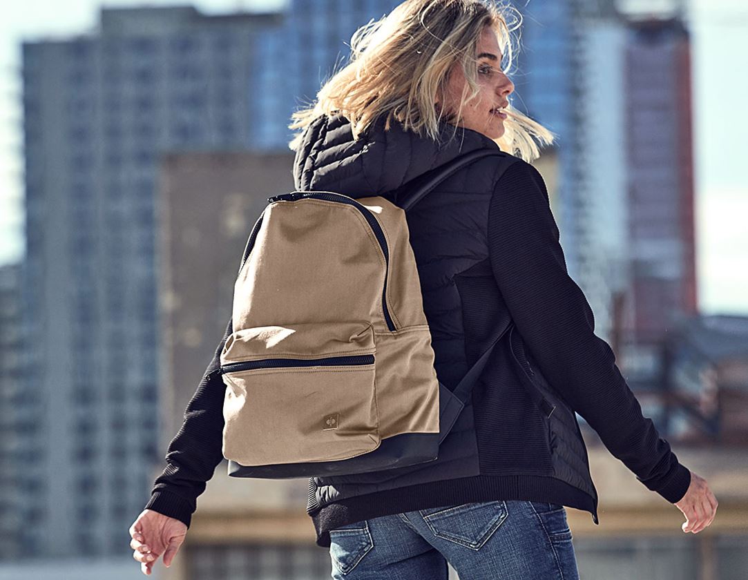 Accessories: Backpack e.s.motion ten + ashbrown