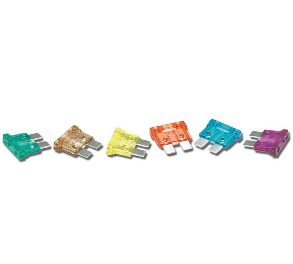Assorted small parts: Range of motor vehicle fuses