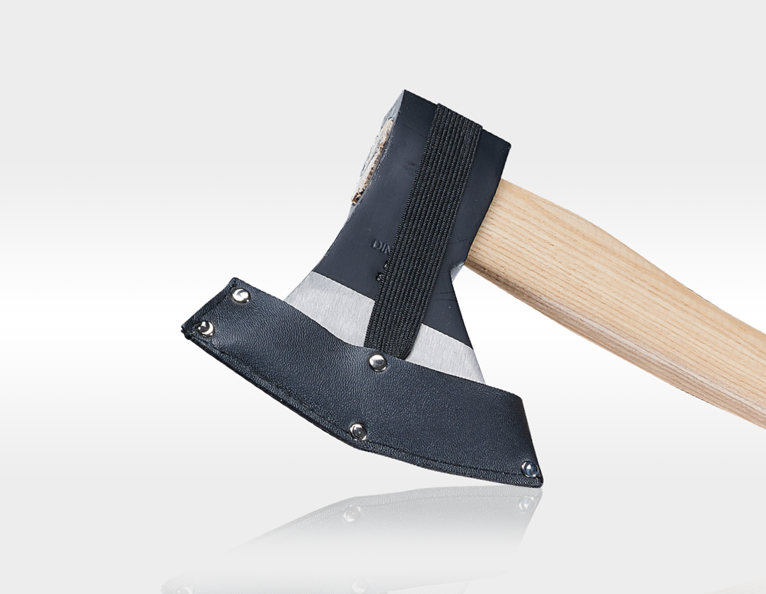 Forestry tools: Universal hatchet classic