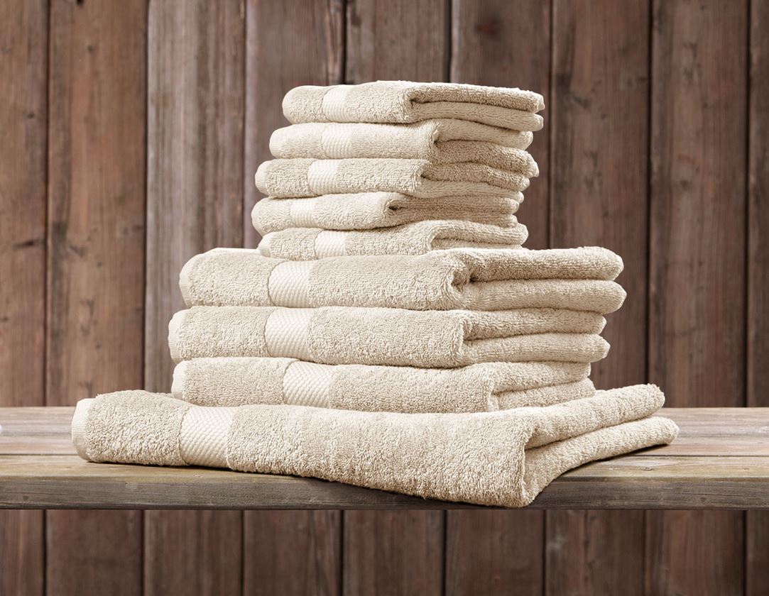 Cloths: Terry cloth shower towel Premium + cream