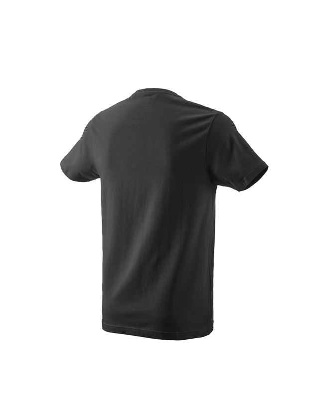 Hauts: e.s. T-Shirt 1908 + noir/blanc 1