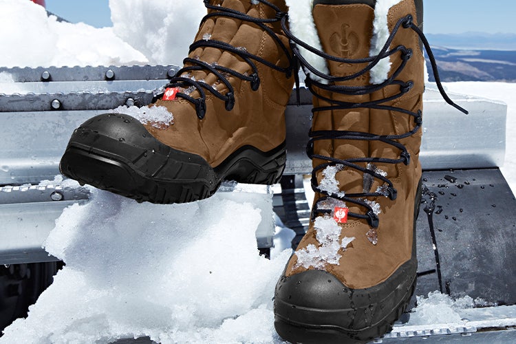 S3 Okomu winter safety boots by Strauss